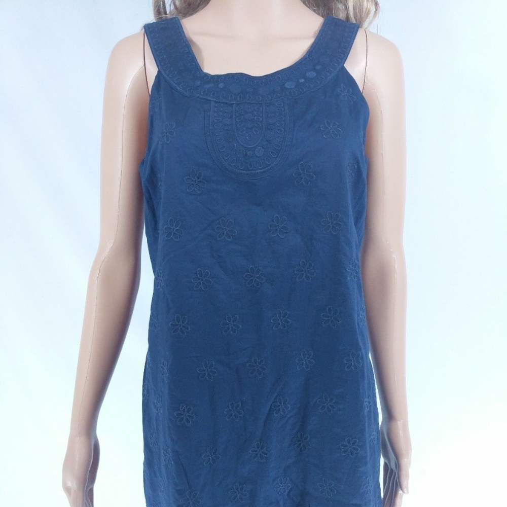 Vineyard Vines Size 6 Blue Embroidery Shift Dress